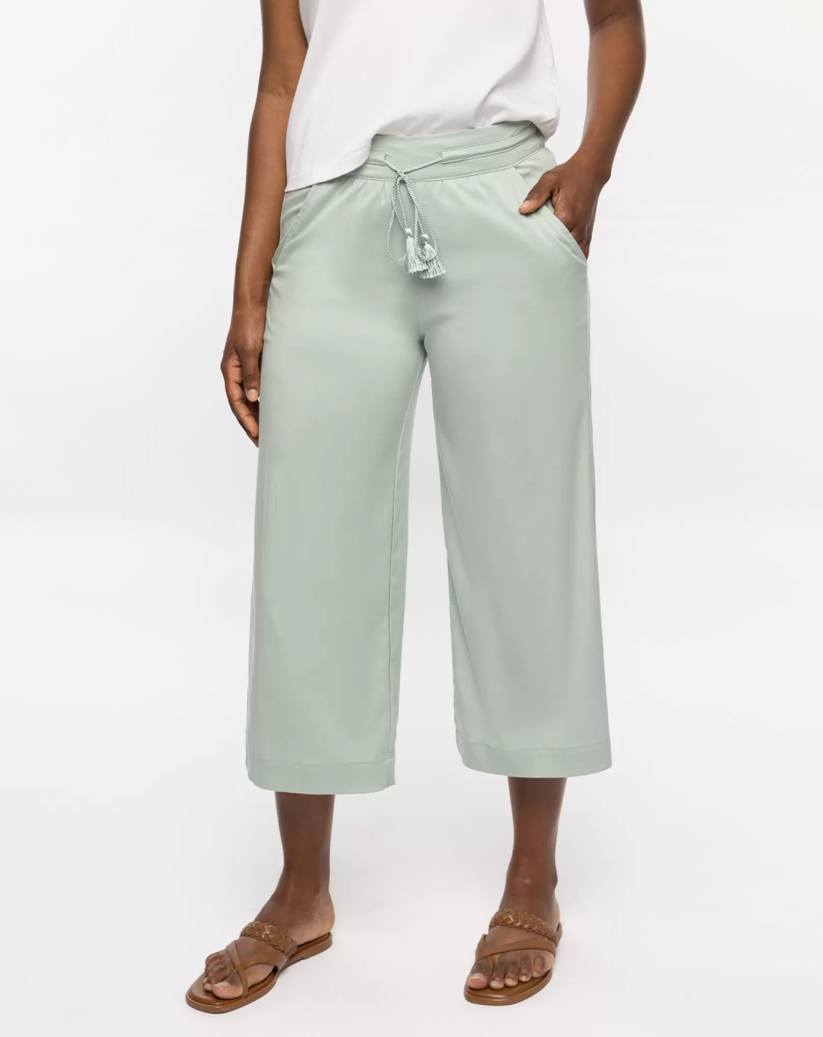 CAPRI TIE FRONT PANT*TravisMathew New