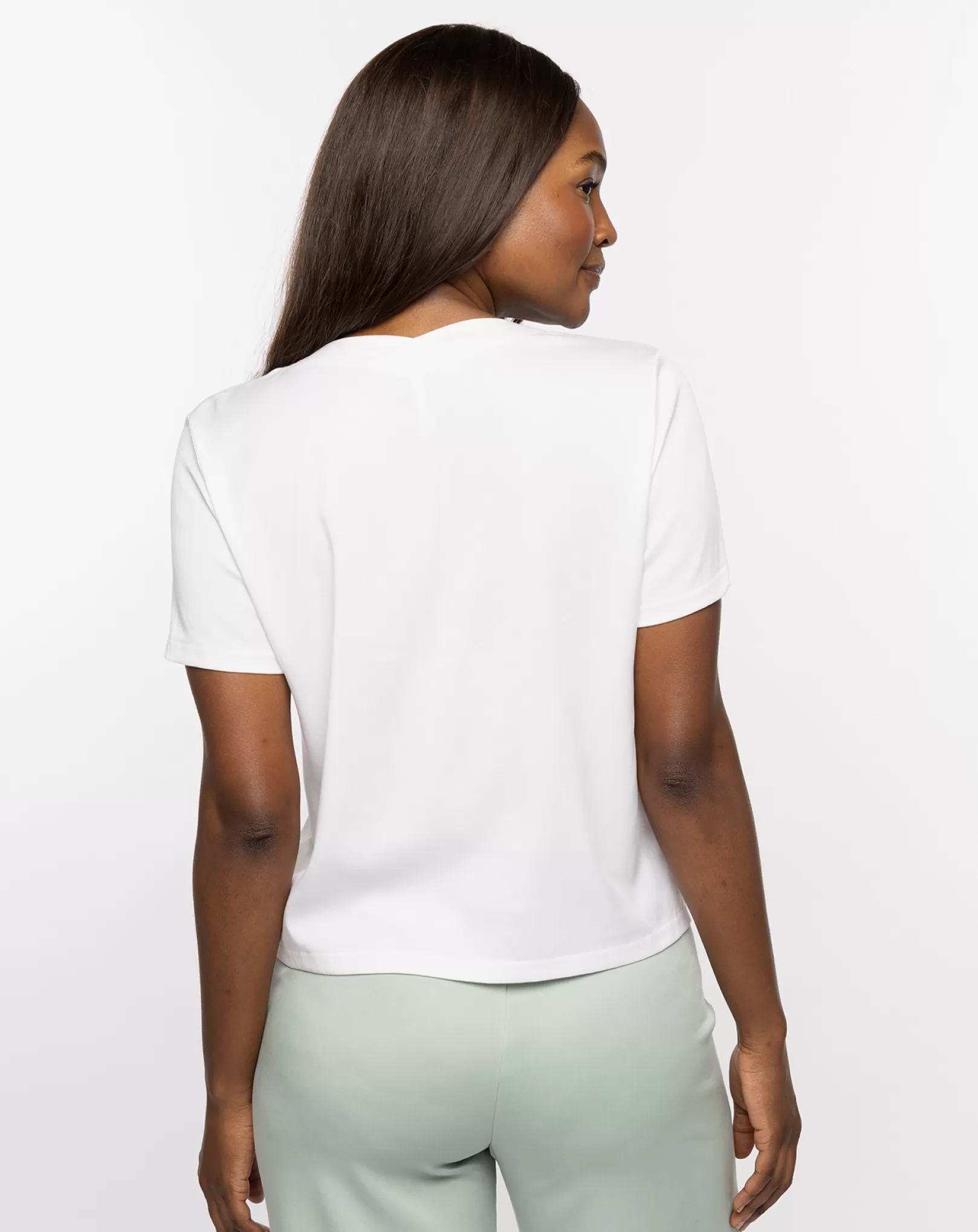 CHASE THE LIGHT V-NECK TOP*TravisMathew Fashion