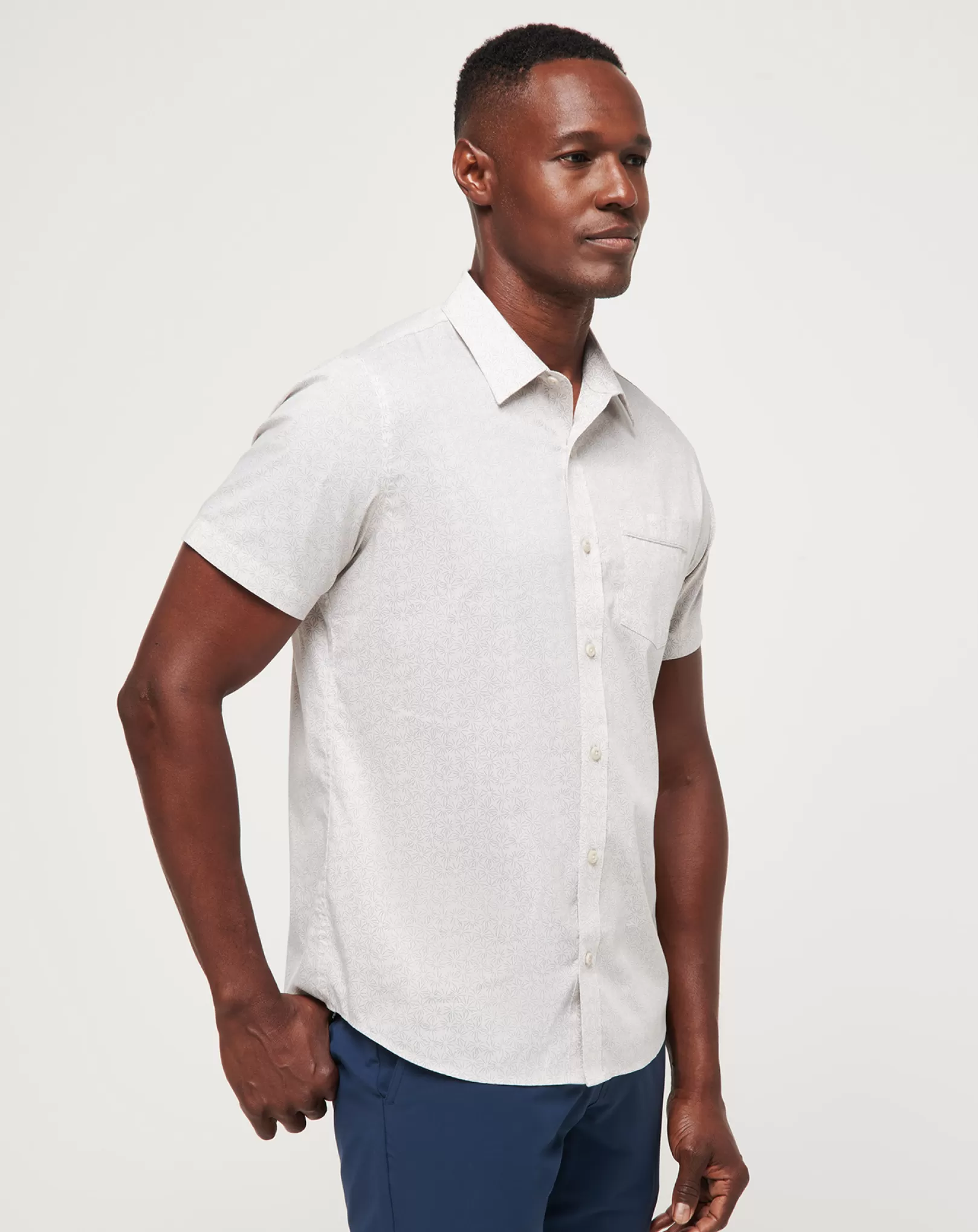 CLEAR FOR LANDING BUTTON-UP*TravisMathew Best