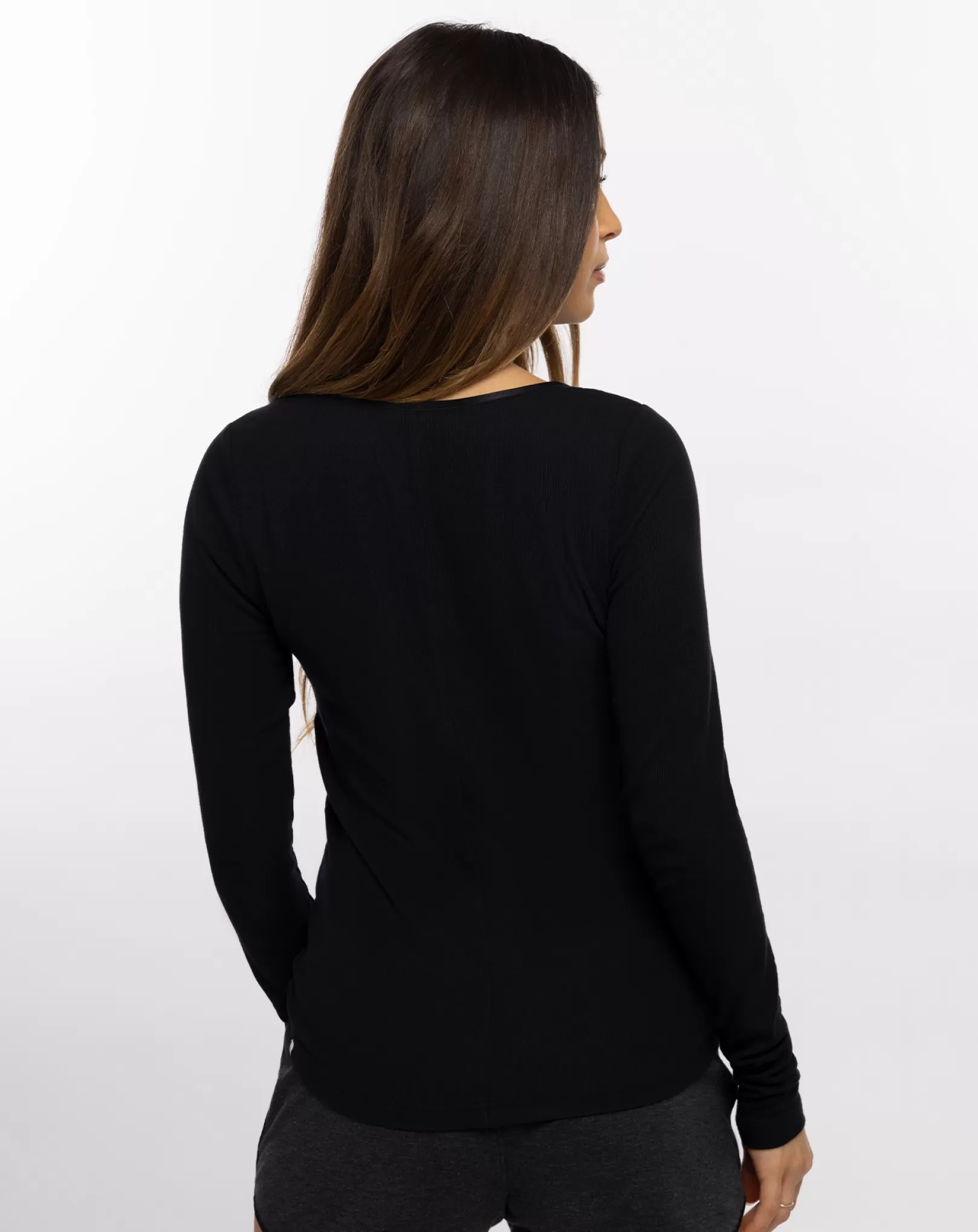 FAVORITE DAY LONG SLEEVE V-NECK TOP*TravisMathew Best Sale