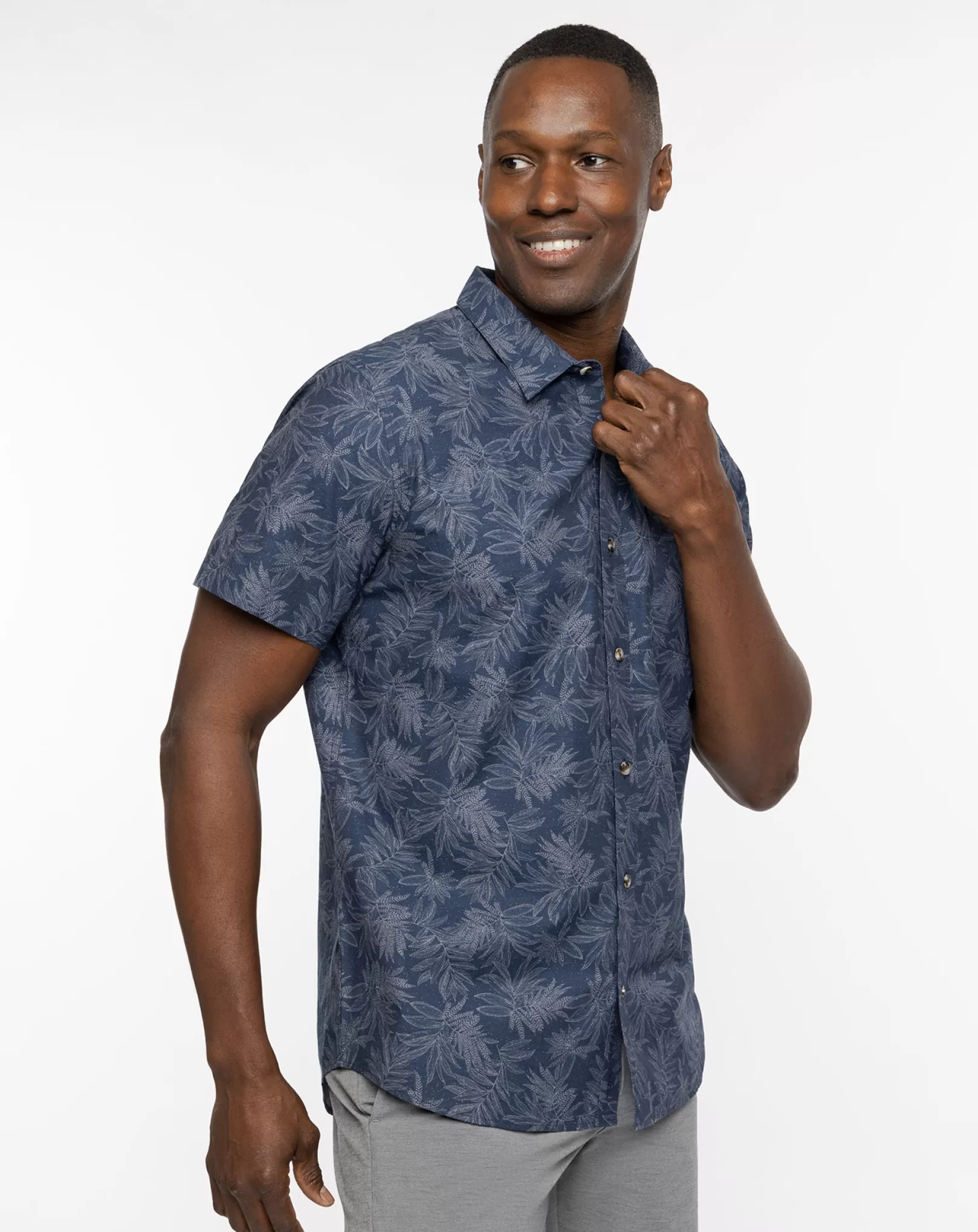 SWEET SERENADE BUTTON-UP*TravisMathew Discount