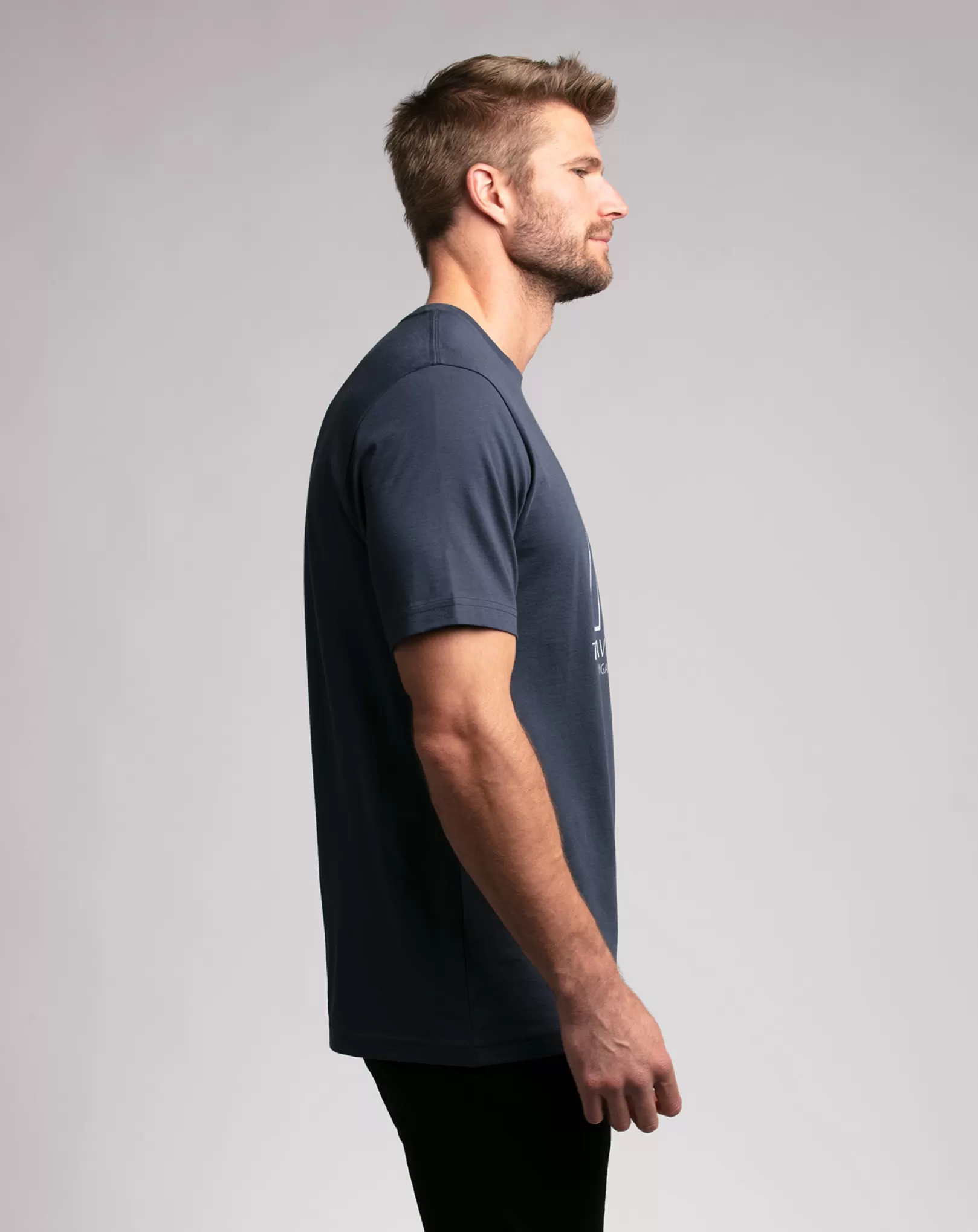 WHITE PINE TEE*TravisMathew Store